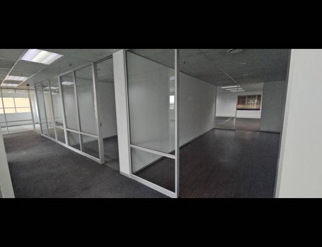 INDUSTRIAL PROPERTY TO RENT IN LONGMEADOW